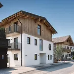 In Kirchberg Near Lift Apartamento